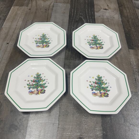 Nikko Christmastime Octagon 4.5 D Salad Dessert Plate Christmas Tree - Set of 4 - Picture 5 of 5